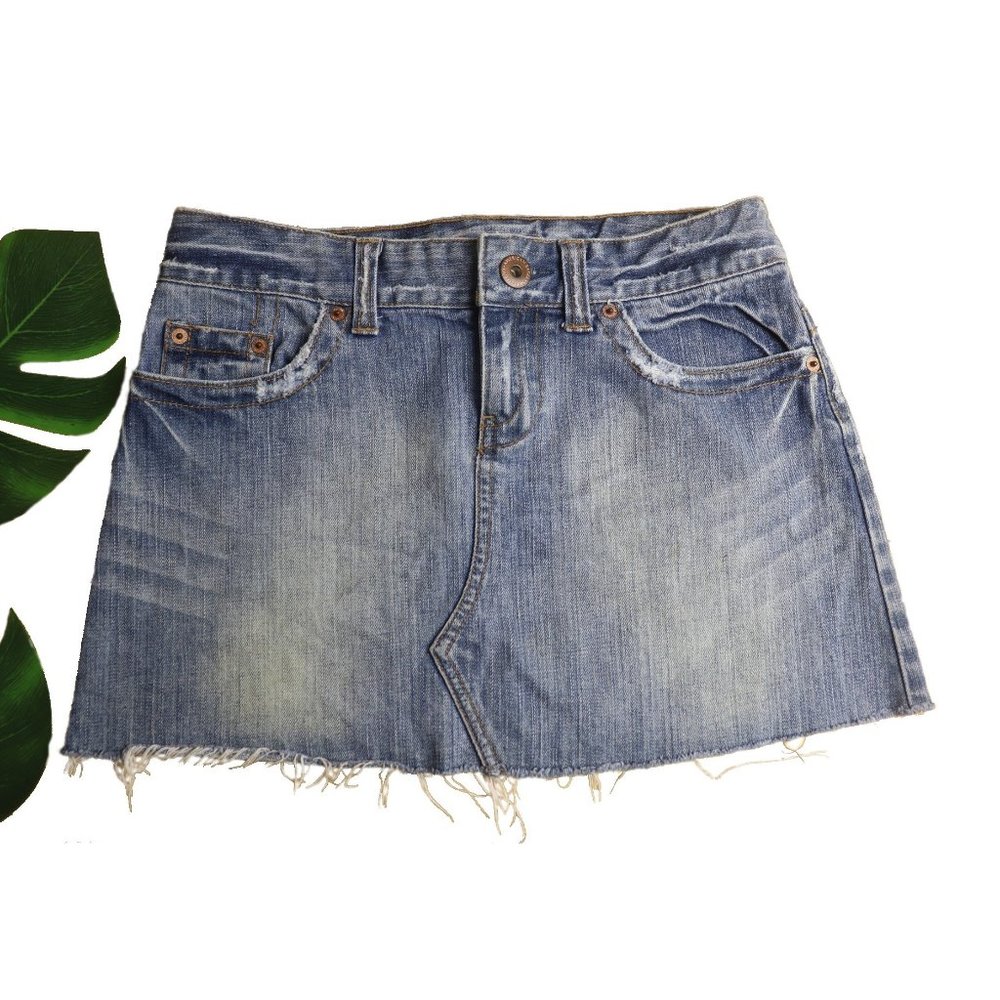 American Eagle Distressed Denim Mini Skirt Size 0